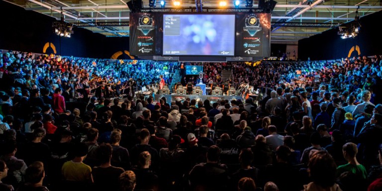 Twitter troll turns into an ugly fight at DreamHack, Police deployed at the scene