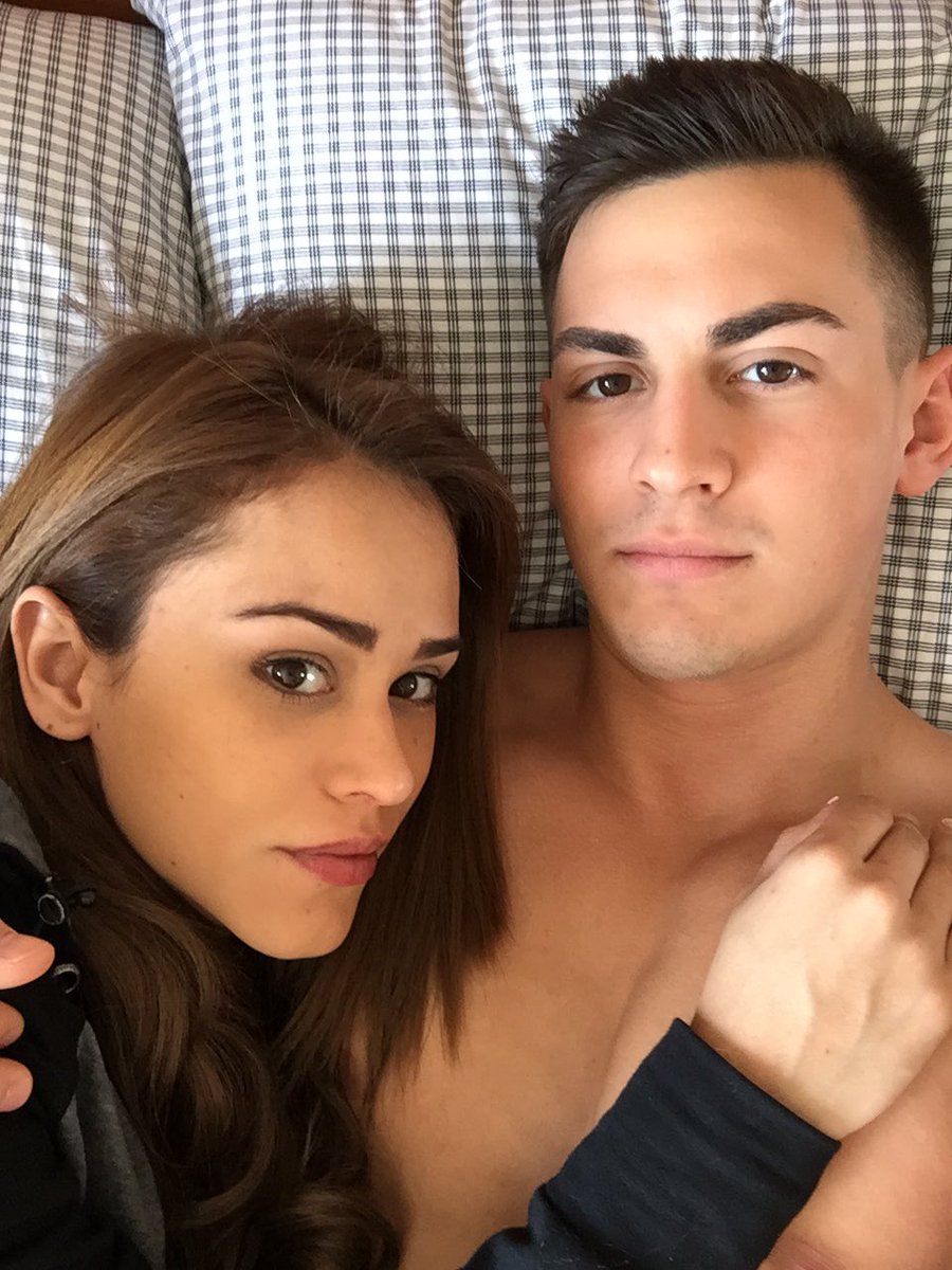 Youtube Star Faze Censor Dumps World S Sexiest Weather Girl To Play Call Of Duty Talkesport